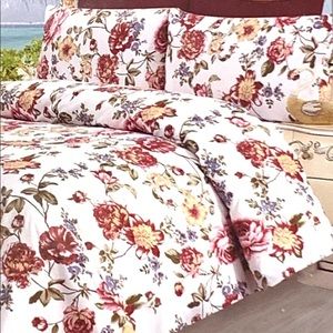 Traditional At Home Bedding - 6 Pcs Queen Sheet Set, Luxury Cotton Percale Traditional At Home Bedding - 6 Pcs Queen Sheet Set, Luxury Cotton Percale